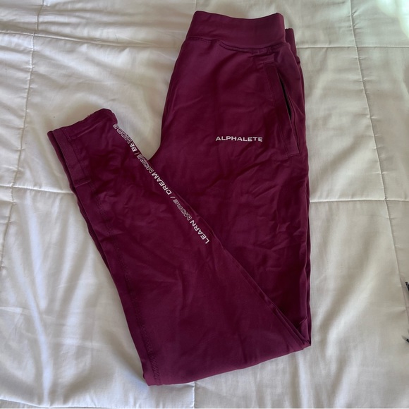 Mens Alphalete Joggers Red small sweatpants - Picture 1 of 3